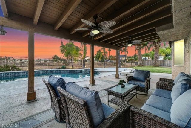 17102 Whispering Brook, Riverside, CA 92503