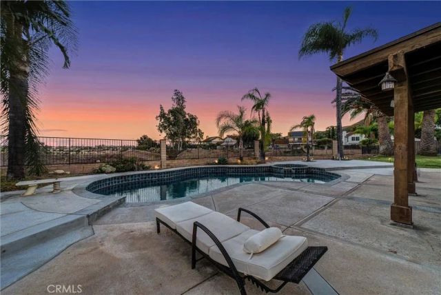 17102 Whispering Brook, Riverside, CA 92503