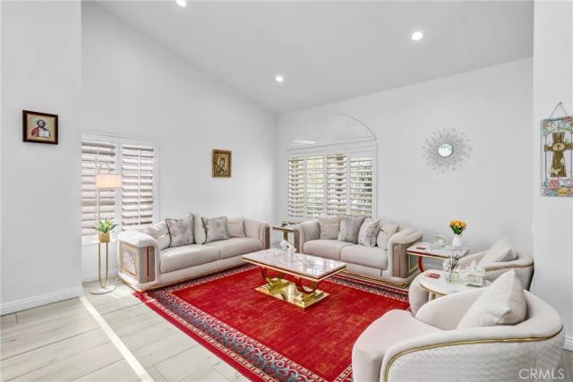 17102 Whispering Brook, Riverside, CA 92503