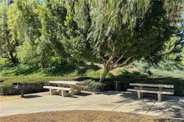 17102 Whispering Brook, Riverside, CA 92503