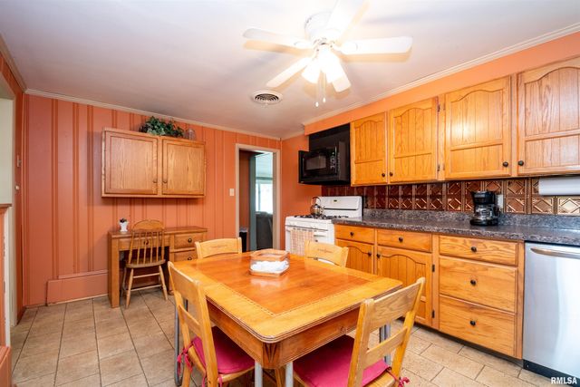 801 OAKWOOD Road, East Peoria, IL 61611