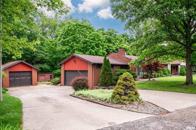 801 OAKWOOD Road, East Peoria, IL 61611