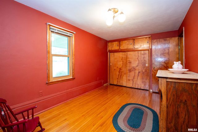 801 OAKWOOD Road, East Peoria, IL 61611