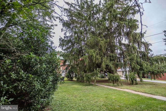 118 E MAIN ST, Fairfield, PA 17320