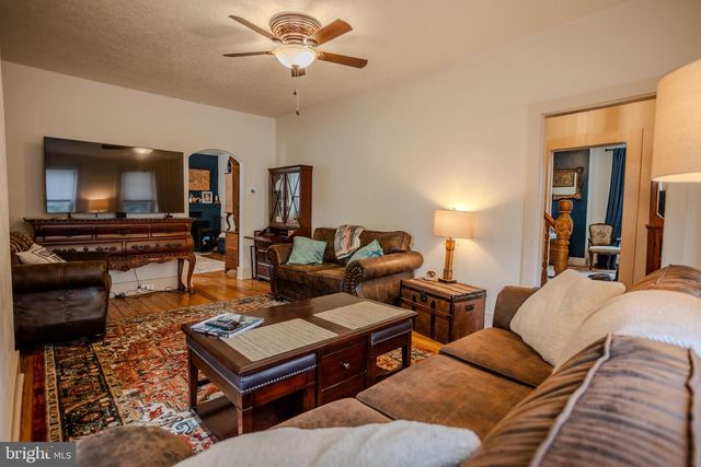 118 E MAIN ST, Fairfield, PA 17320