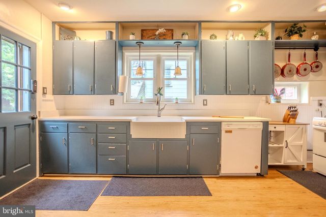 118 E MAIN ST, Fairfield, PA 17320