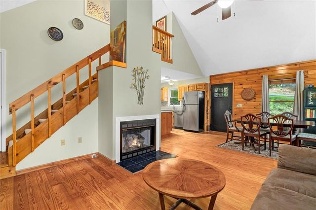 1083 Mountain Oak Road, Ellijay, GA 30536