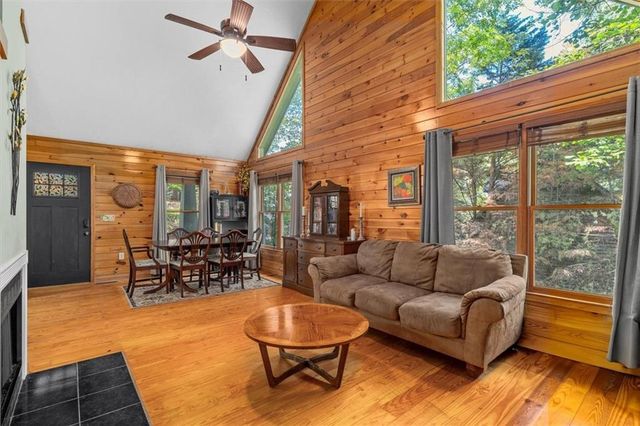 1083 Mountain Oak Road, Ellijay, GA 30536