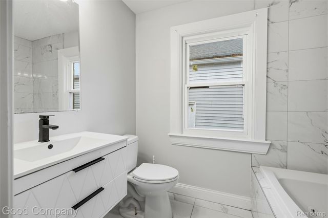 2717 burlingame, Detroit, MI 48206