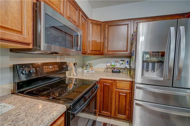 1708 S Pearl Street, Independence, MO 64055