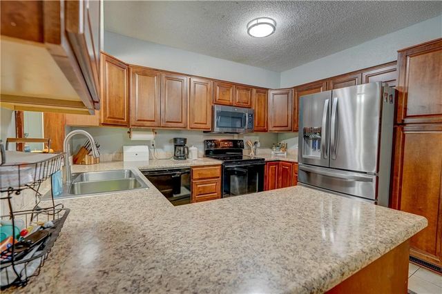 1708 S Pearl Street, Independence, MO 64055