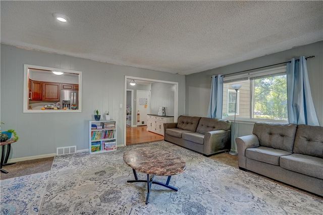 1708 S Pearl Street, Independence, MO 64055