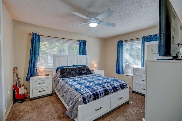 1708 S Pearl Street, Independence, MO 64055