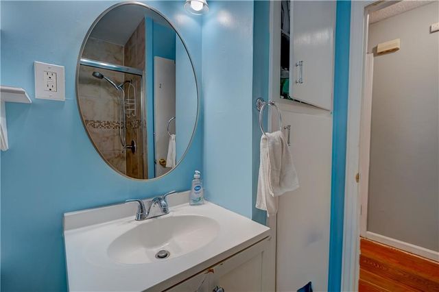 1708 S Pearl Street, Independence, MO 64055