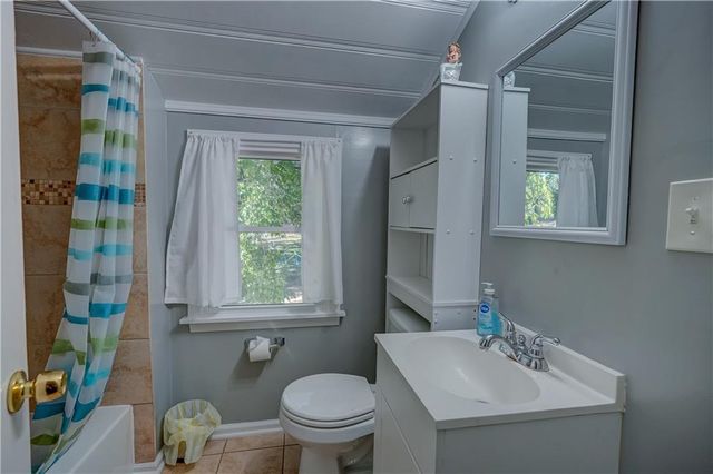 1708 S Pearl Street, Independence, MO 64055