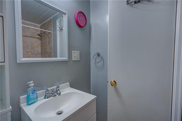 1708 S Pearl Street, Independence, MO 64055
