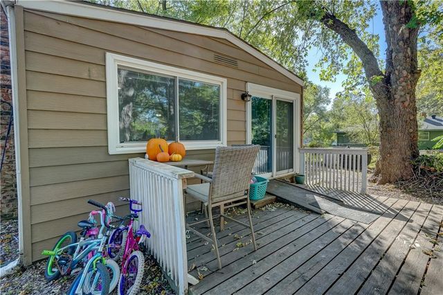 1708 S Pearl Street, Independence, MO 64055