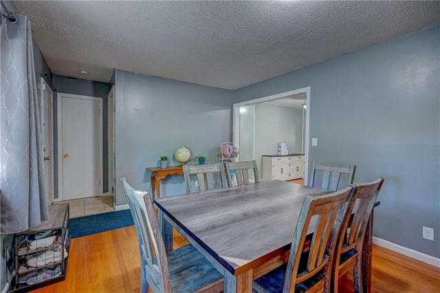 1708 S Pearl Street, Independence, MO 64055
