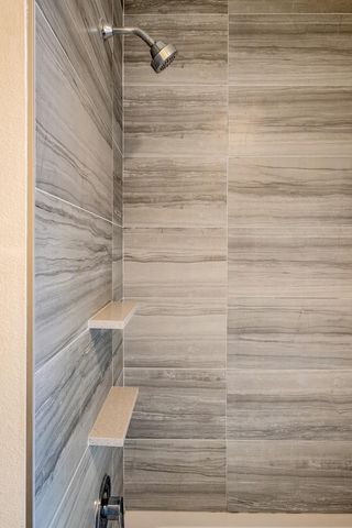 6444 Burnet RD 207, Austin, TX 78757