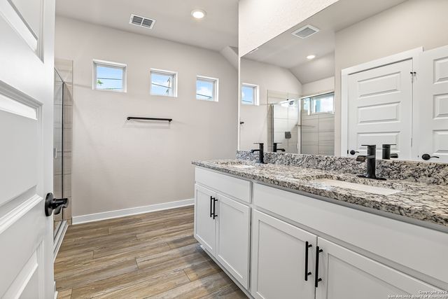 100 Tribus, Leon Valley, TX 78238