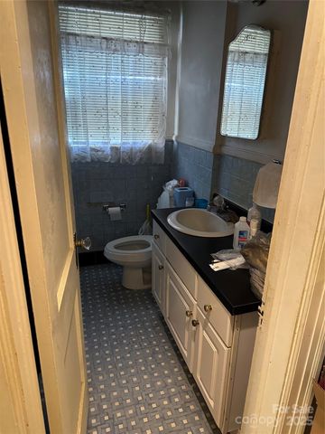 2812 Grimes Street, Charlotte, NC 28206