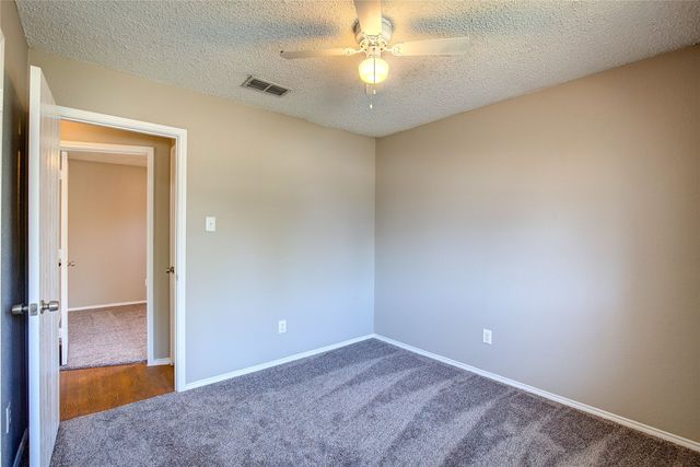 2363 Laurelhill Lane, Fort Worth, TX 76133
