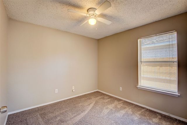 2363 Laurelhill Lane, Fort Worth, TX 76133