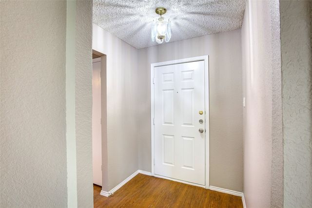 2363 Laurelhill Lane, Fort Worth, TX 76133