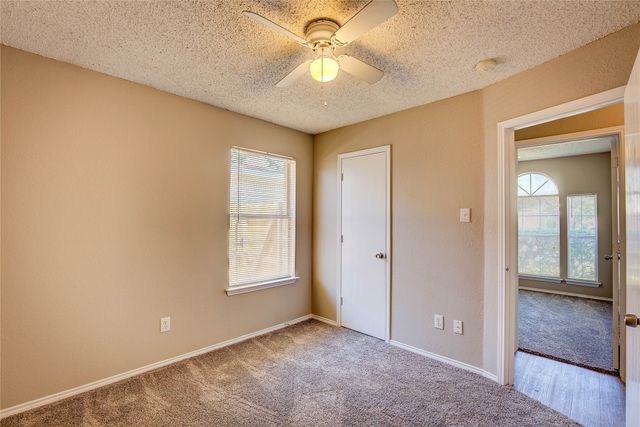 2363 Laurelhill Lane, Fort Worth, TX 76133
