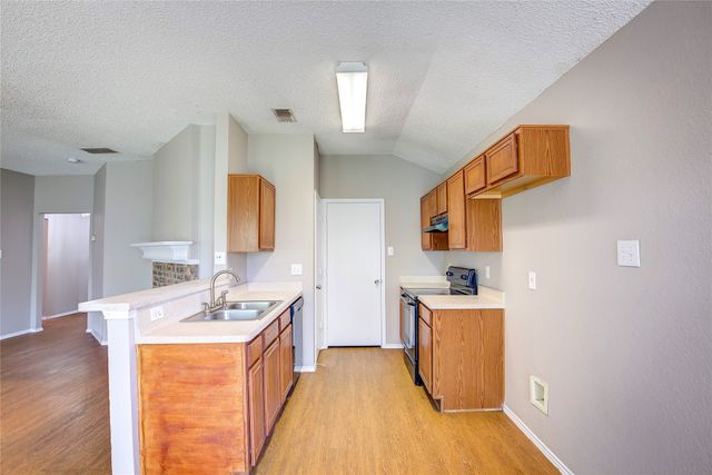 2363 Laurelhill Lane, Fort Worth, TX 76133