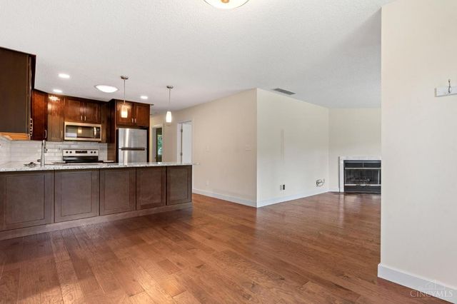 125 Park Meadows Drive, Yellow Springs, OH 45387