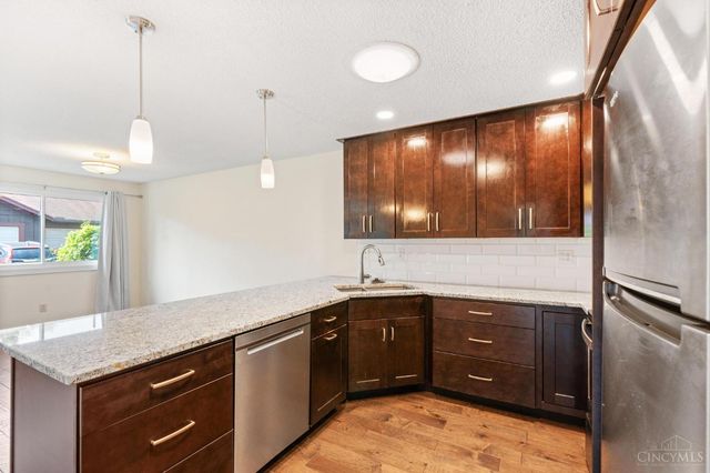 125 Park Meadows Drive, Yellow Springs, OH 45387