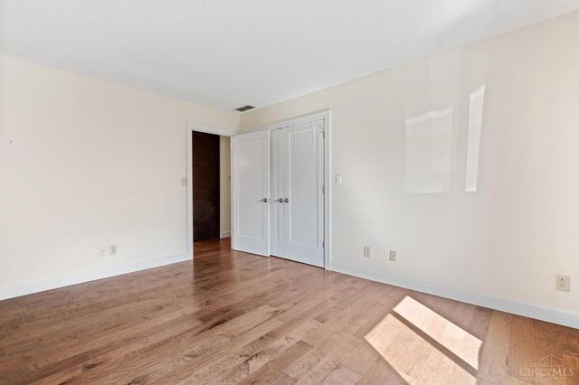 125 Park Meadows Drive, Yellow Springs, OH 45387