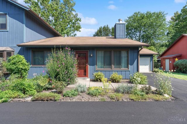 125 Park Meadows Drive, Yellow Springs, OH 45387