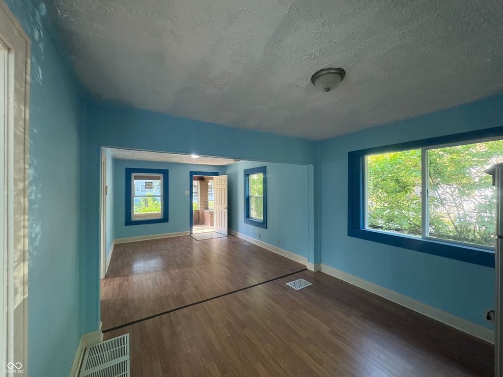 2827 E 18th Street, Indianapolis, IN 46218