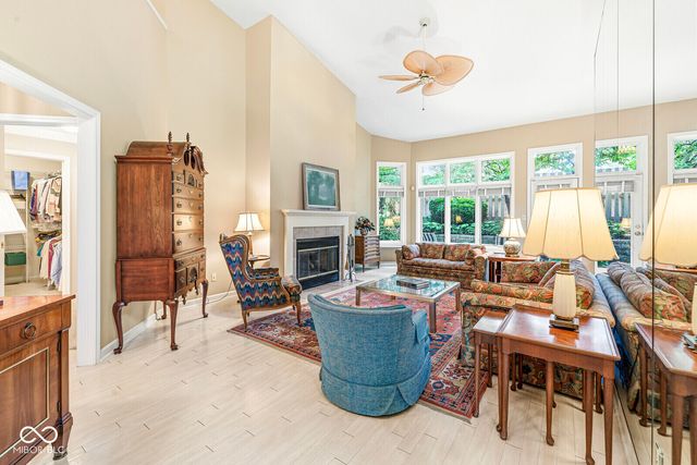 7884 Clearwater Parkway, Indianapolis, IN 46240