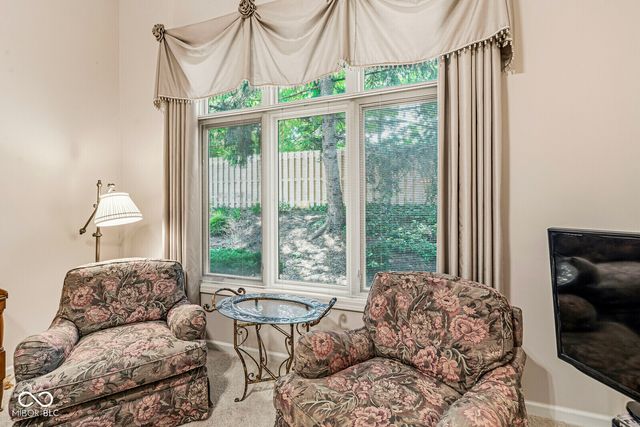 7884 Clearwater Parkway, Indianapolis, IN 46240