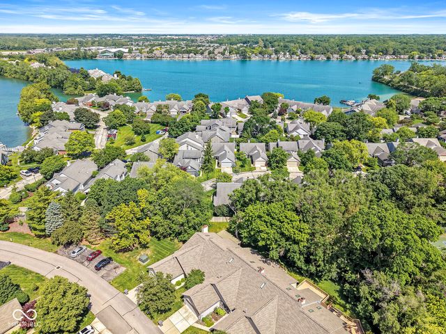 7884 Clearwater Parkway, Indianapolis, IN 46240