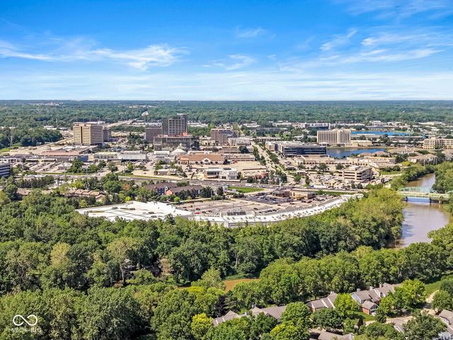 7884 Clearwater Parkway, Indianapolis, IN 46240