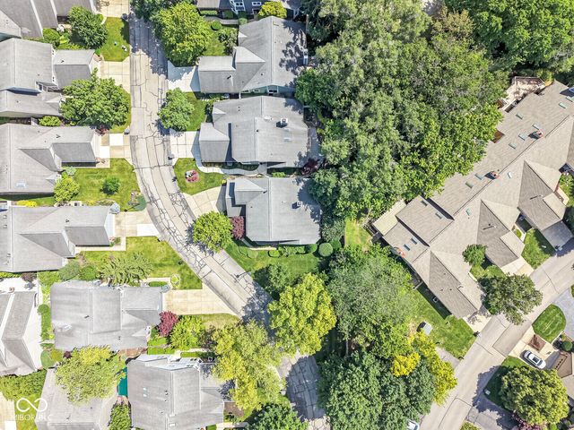 7884 Clearwater Parkway, Indianapolis, IN 46240