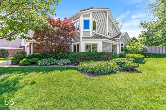 7884 Clearwater Parkway, Indianapolis, IN 46240