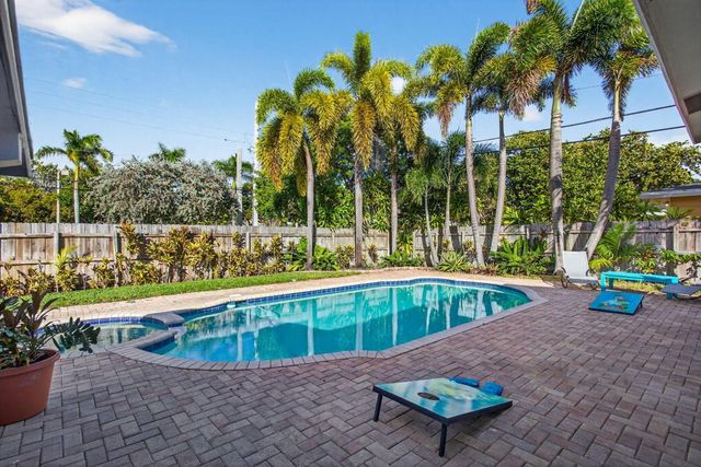 3792 NE 19th Avenue, Oakland Park, FL 33308