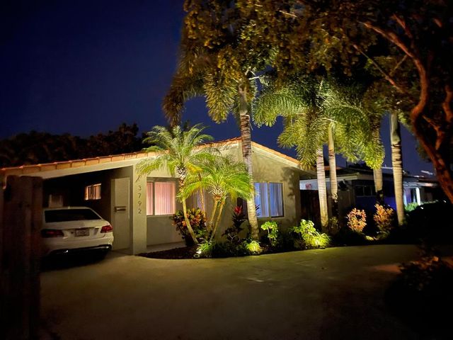 3792 NE 19th Avenue, Oakland Park, FL 33308