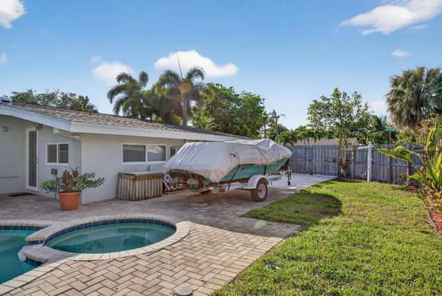 3792 NE 19th Avenue, Oakland Park, FL 33308