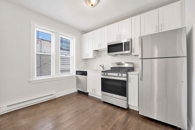 4406 W Altgeld Street 2, Chicago, IL 60639