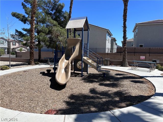 6789 Gold Yarrow Street, Las Vegas, NV 89148