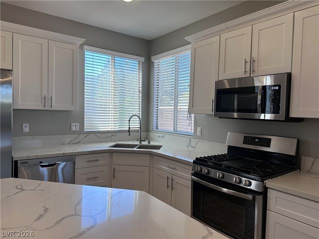 6789 Gold Yarrow Street, Las Vegas, NV 89148