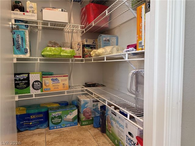 6789 Gold Yarrow Street, Las Vegas, NV 89148