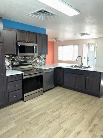 945 29th Lane, Pueblo, CO 81006