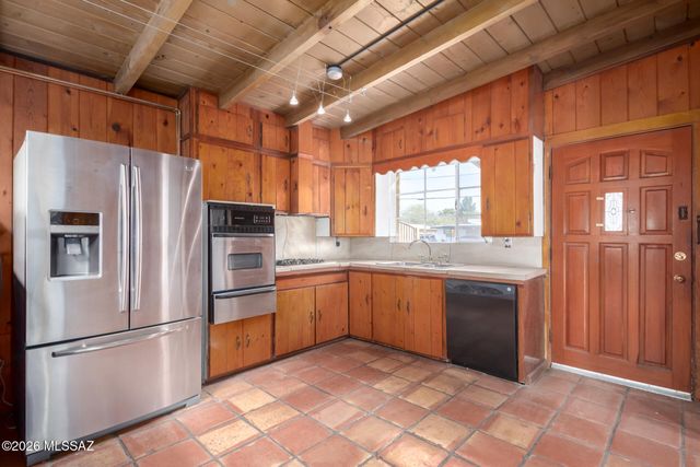 2701 N Walnut Avenue, Tucson, AZ 85712